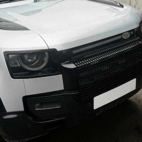 Home 13 Honeycomb grille DEFENDER 90 110 and 130 gloss black stijlvol gedistingeerde upgrade grille